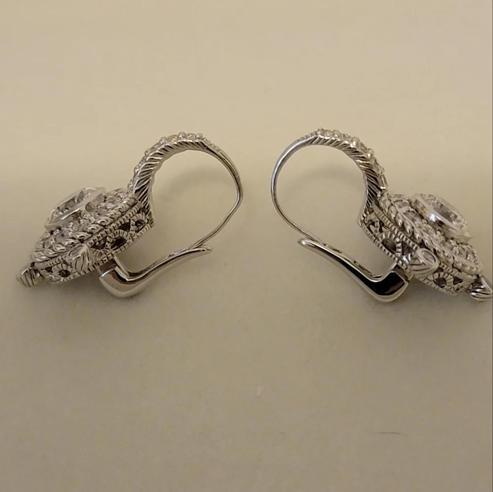 Earrings - Picture 4 of 9